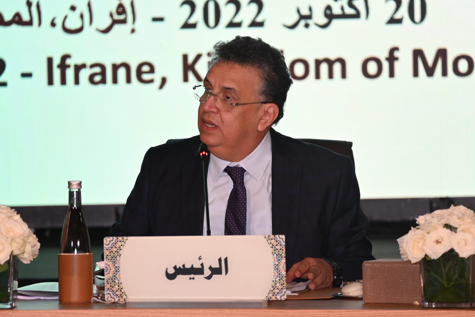 وزير العدل السيد عبد اللطيف وهبي يتسلم رئاسة الدورة 38 لمجلس وزراء العدل العرب من نائب رئيس وزير العدل الجزائري محمد رقاز