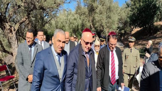 دمنات / عامل الإقليم يحضر احتفالات دينية يهودية بضريح هارون بنكوهين بمعية عدد من المسؤولين البارزين