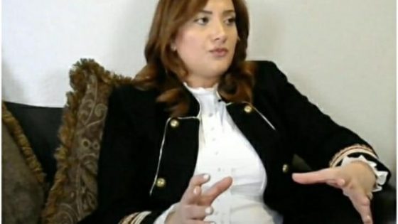 الضابطة السابقة وهيبة خرشش تتخلى عن فلذتي كبدها بسبب الإعاقة