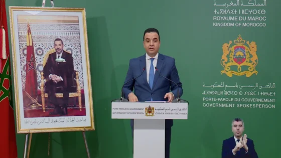 مجلس الحكومة يصادق على مشروع مرسوم يتعلق بتفويض السلطة والإمضاء